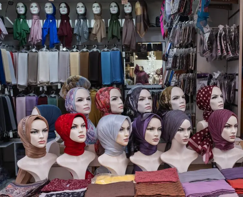 Tips Tampil Hijab yang Bikin Percaya Diri, dari Pengalaman di Pulautokongboro
